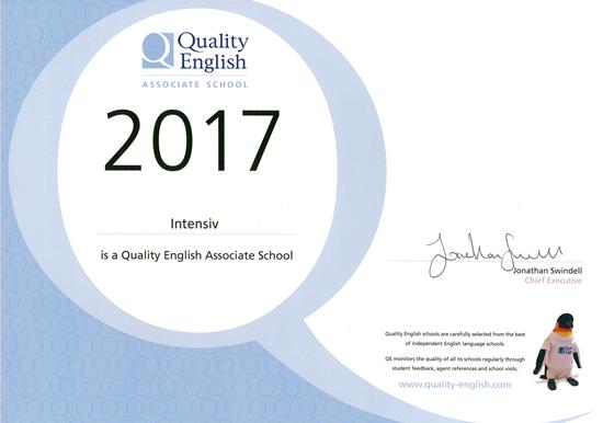 Образовательный центр «Интенсив» имеет британскую аккредитацию Quality English Associate School